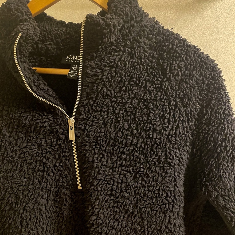 Black Fleece - Picture 2 of 4